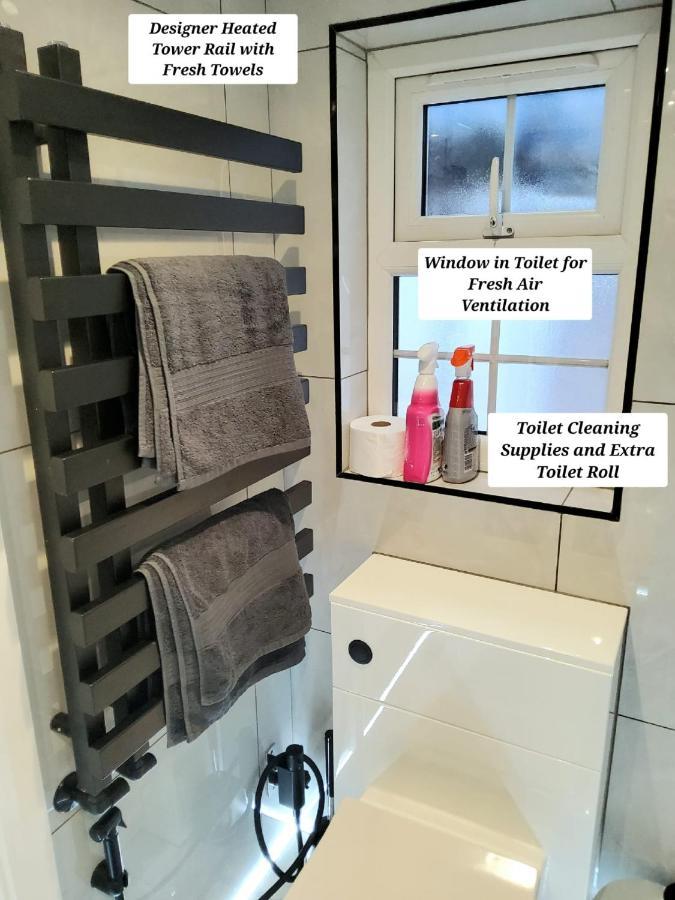 Air Conditioned Modern Double Bed Room With Private Attached Bathroom - Free Parking - Near London Heathrow Airport & Southall Broadway Exteriör bild